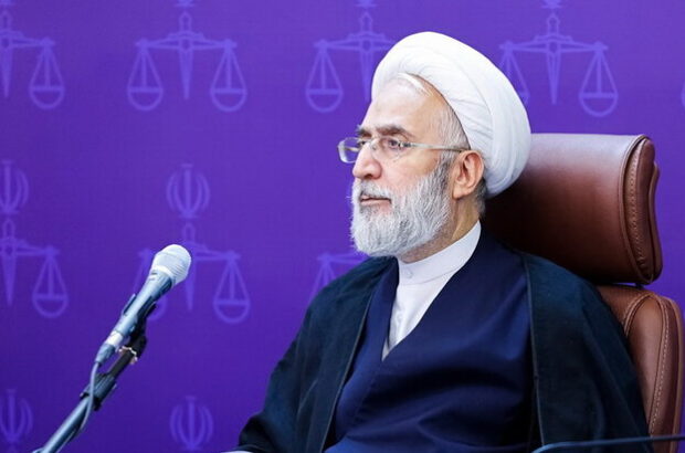 دادستان کل کشور در معارفه دادستان یزد:نباید در برابر نقض حرمت احکام دینی منفعل عمل کنیم دادستان کل کشور در معارفه دادستان یزد:نباید در برابر نقض حرمت احکام دینی منفعل عمل کنیم