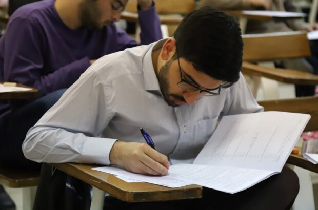 رقابت بیش از ۱۲ هزار یزدی در نوبت اول آزمون سراسری رقابت بیش از ۱۲ هزار یزدی در نوبت اول آزمون سراسری