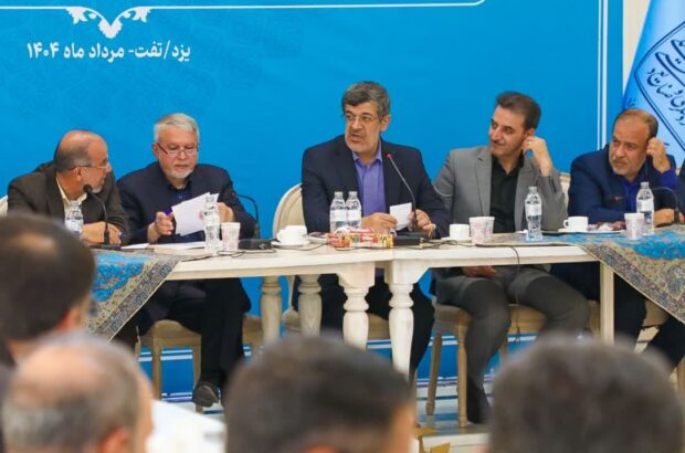 آلایندگی، تنش آبی و آسیبهای اجتماعی از پیامدهای اشتغالزایی بیبرنامه در استان یزد آلایندگی، تنش آبی و آسیبهای اجتماعی از پیامدهای اشتغالزایی بیبرنامه در استان یزد