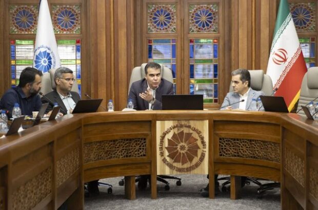 حرکت استان یزد به سمت توسعه پایدار و صنایع با ارزش افزوده بالا حرکت استان یزد به سمت توسعه پایدار و صنایع با ارزش افزوده بالا